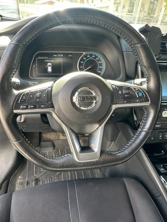 2018 NISSAN LEAF - 30