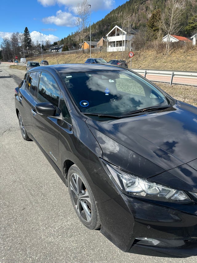 SJNFAAZE1U0008225 2018 NISSAN LEAF-5