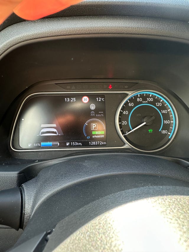 2018 NISSAN LEAF - 29