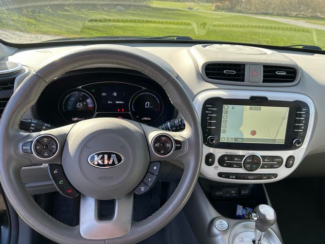 2016 KIA SOUL - 26