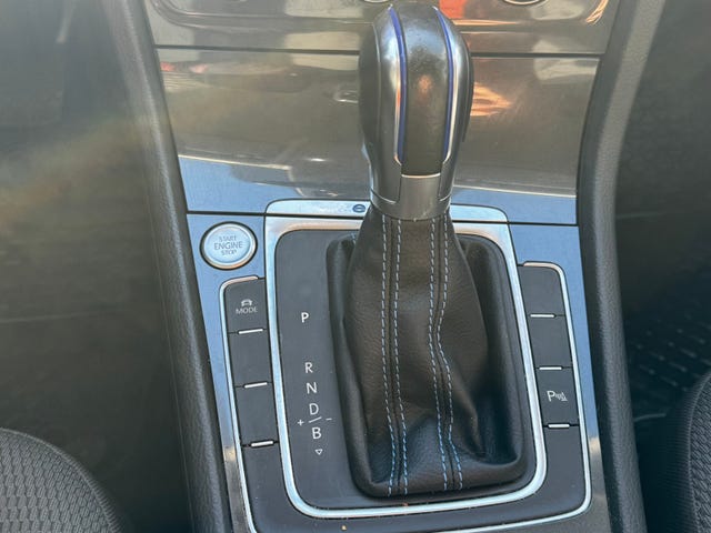 2018 VOLKSWAGEN GOLF - 13
