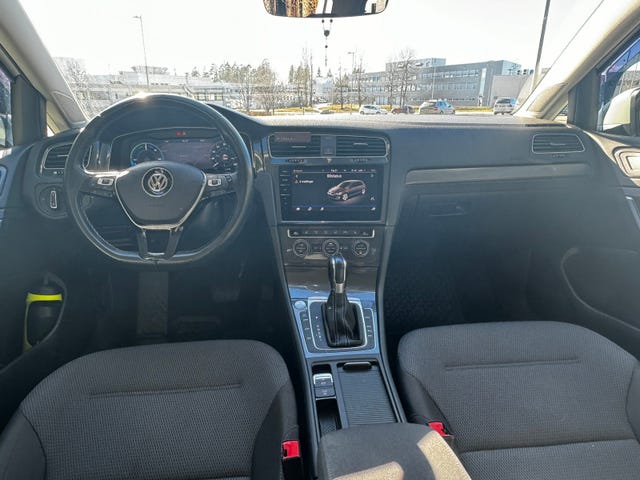 2018 VOLKSWAGEN GOLF - 11