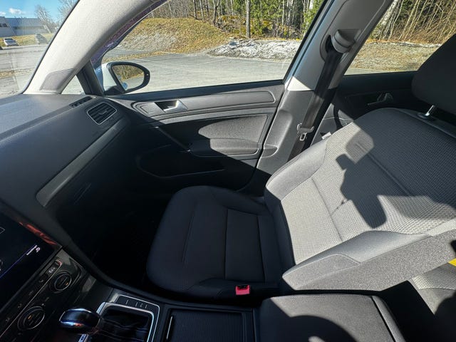 2018 VOLKSWAGEN GOLF - 19