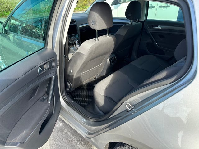 2019 VOLKSWAGEN GOLF - 28