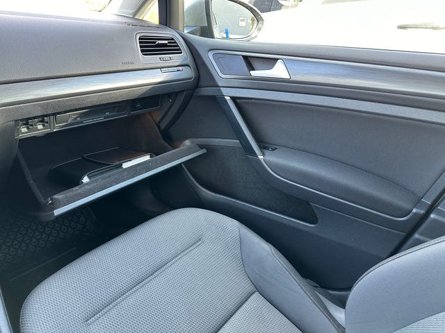 2019 VOLKSWAGEN GOLF - 27