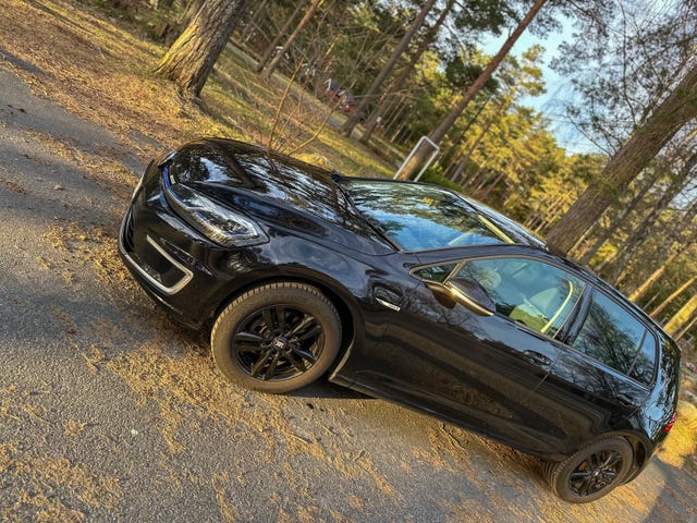 WVWZZZAUZJ8908710 2018 VOLKSWAGEN GOLF-2