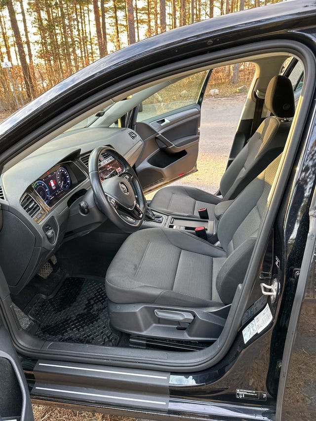 2018 VOLKSWAGEN GOLF - 16