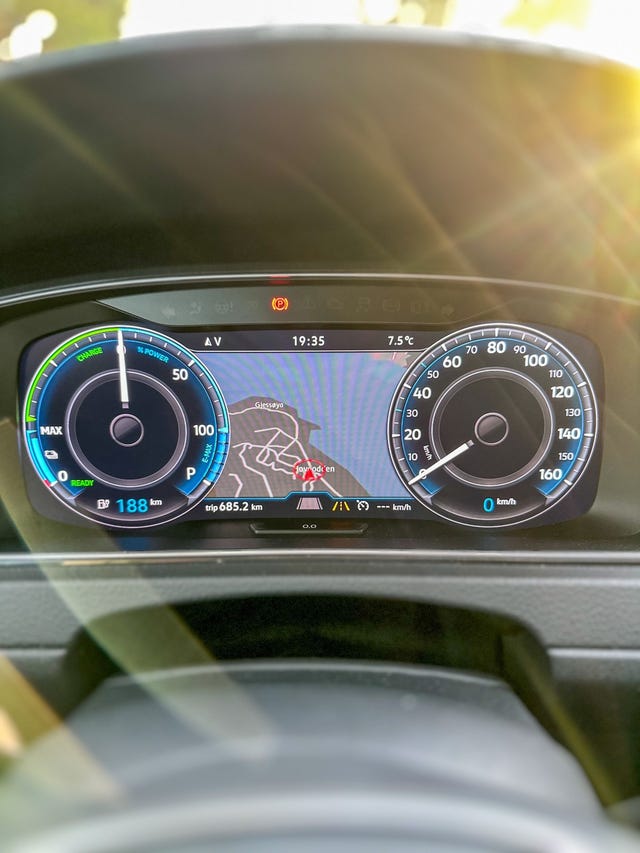 2018 VOLKSWAGEN GOLF - 21