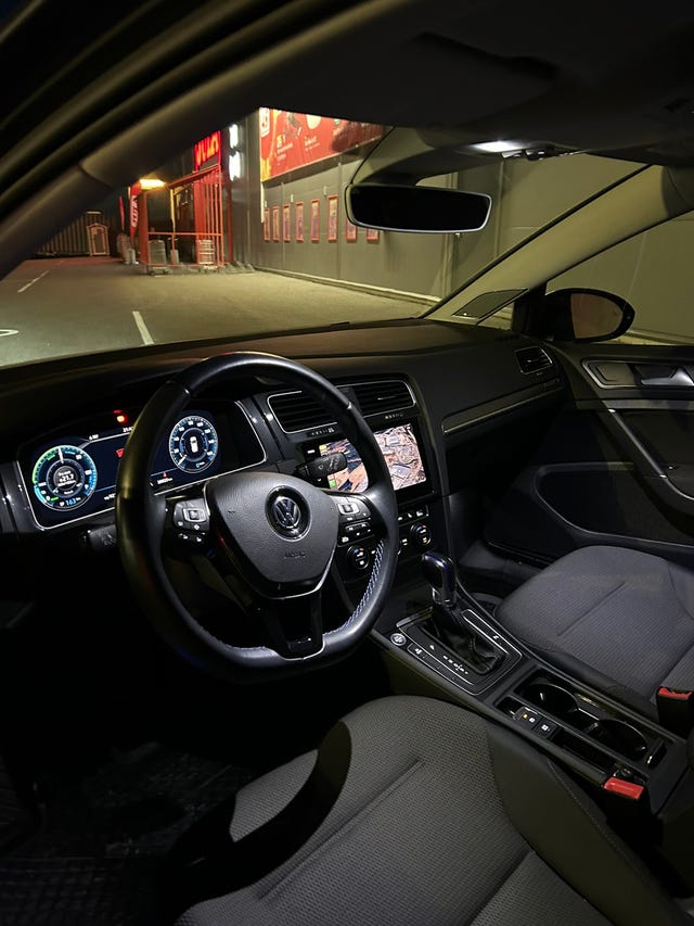 2019 VOLKSWAGEN GOLF - 7