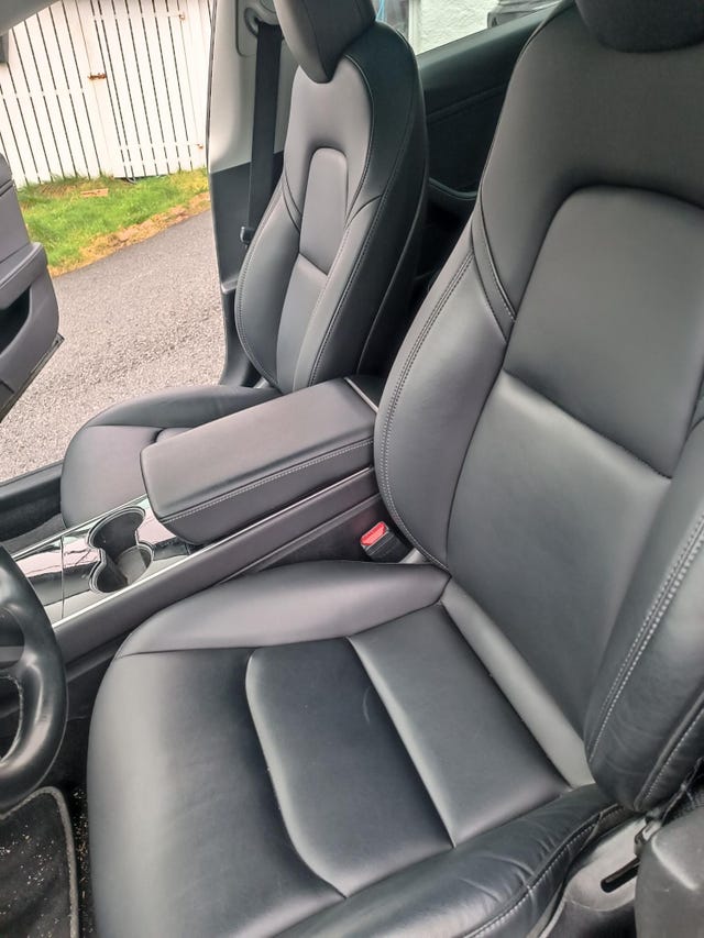 5YJ3E7EB7KF215980 2019 TESLA MODEL 3-5