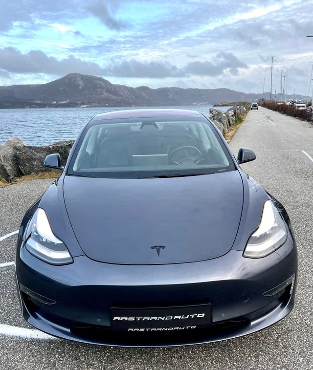 5YJ3E7EB5KF207540 2019 TESLA MODEL 3-3