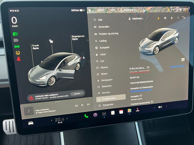 2019 TESLA MODEL 3 - 32