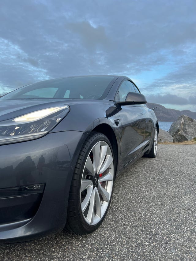 2019 TESLA MODEL 3 - 11