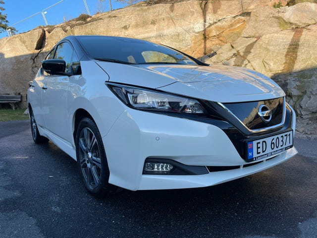 2022 NISSAN LEAF - 7