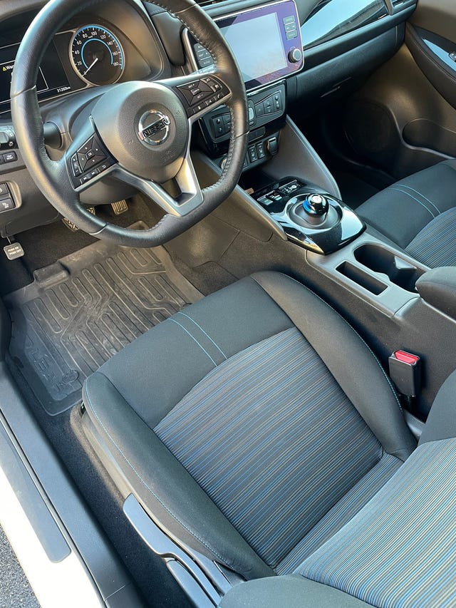 2022 NISSAN LEAF - 12