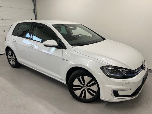 WVWZZZAUZJW909265 2018 VOLKSWAGEN GOLF-0