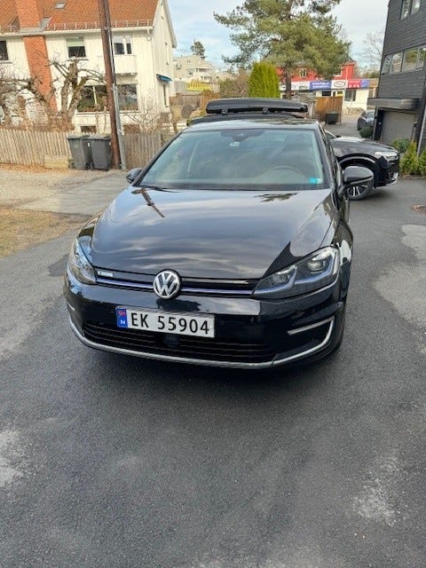 WVWZZZAUZJW902806 2018 VOLKSWAGEN GOLF-1