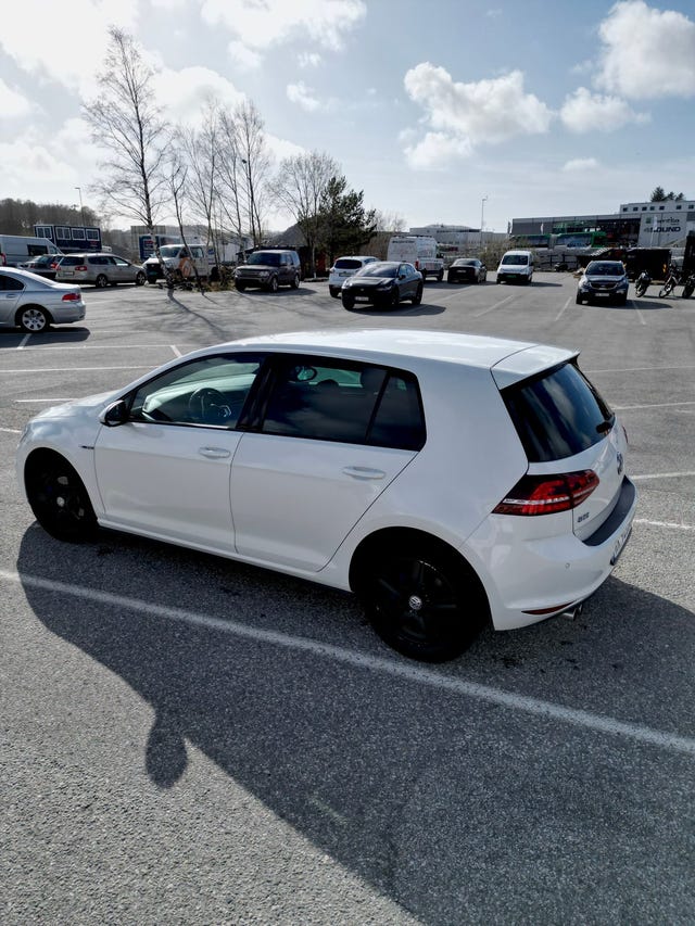 2015 VOLKSWAGEN GOLF - 19