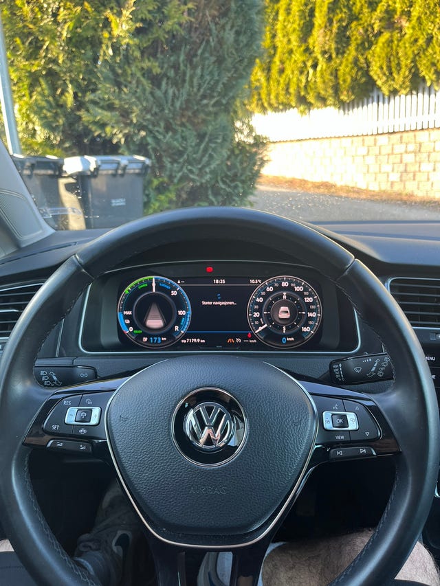 2019 VOLKSWAGEN GOLF - 15