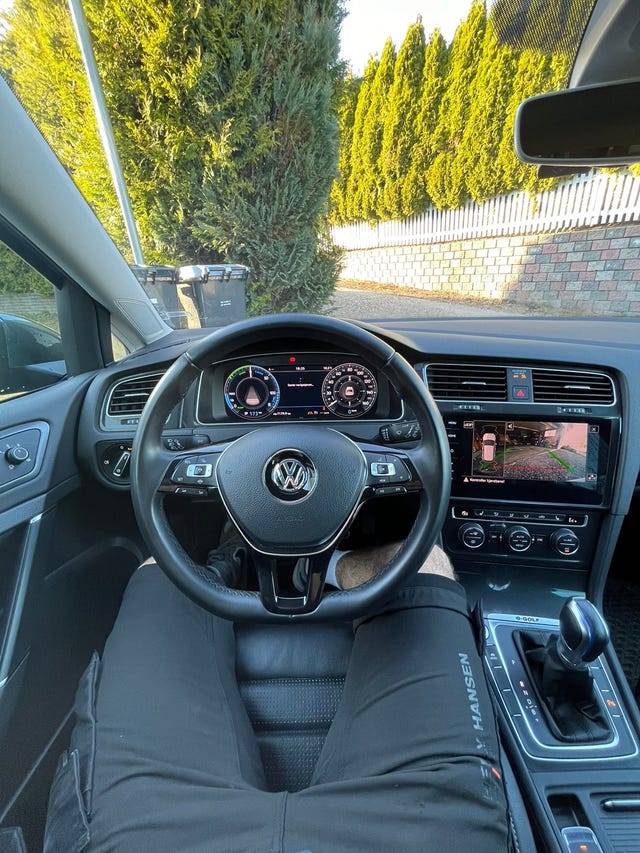 2019 VOLKSWAGEN GOLF - 14