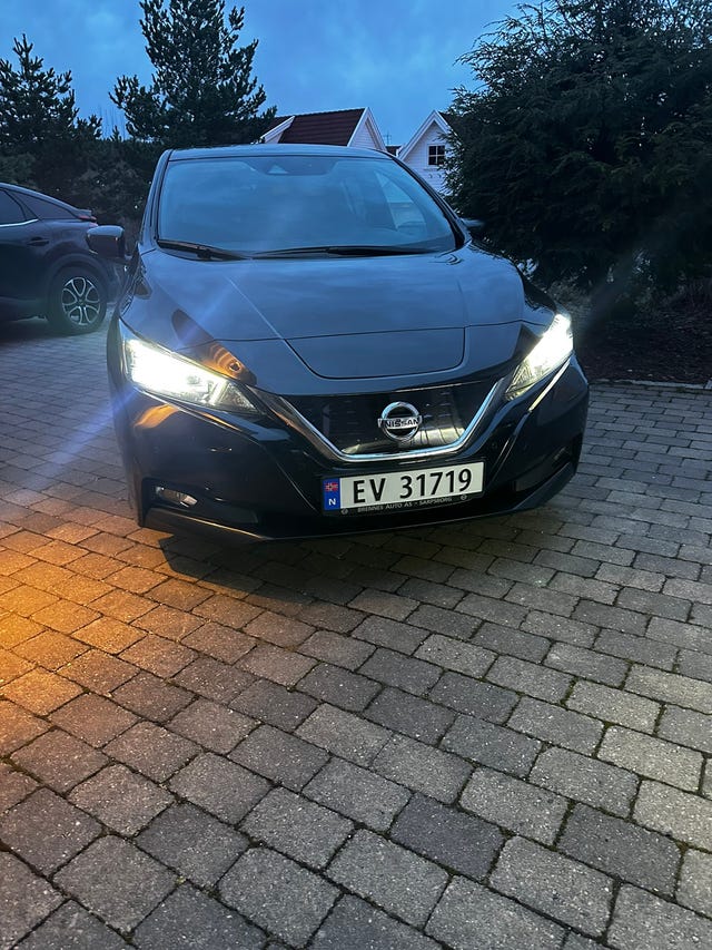 SJNFAAZE1U0037911 2018 NISSAN LEAF-1
