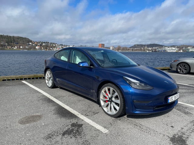5YJ3E7EC3MF904040 2021 TESLA MODEL 3-2
