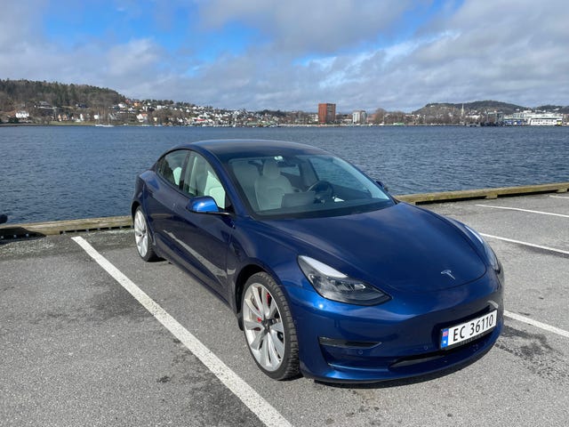 5YJ3E7EC3MF904040 2021 TESLA MODEL 3-0
