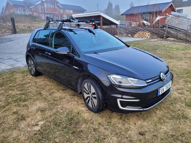 WVWZZZAUZJW910381 2018 VOLKSWAGEN GOLF-0