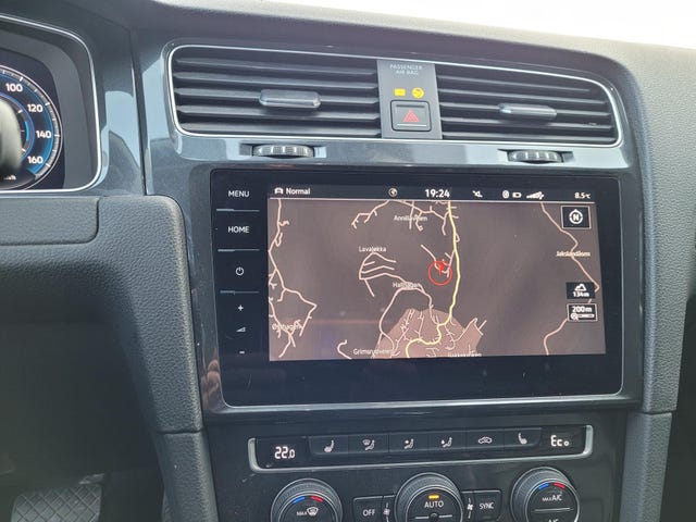 2018 VOLKSWAGEN GOLF - 10
