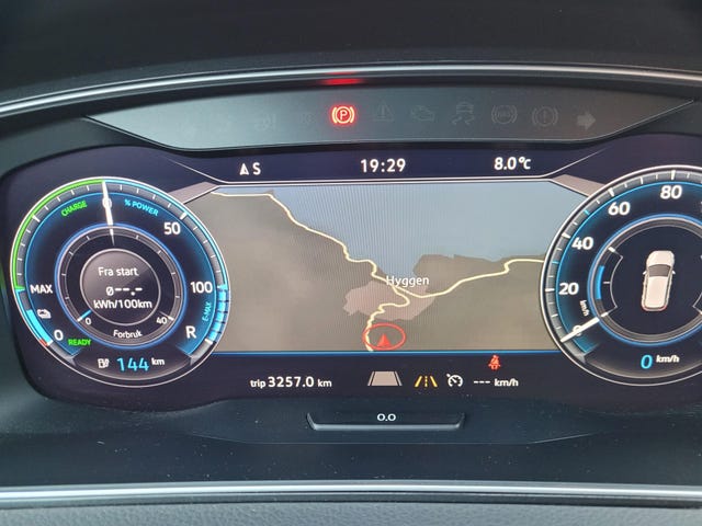 2018 VOLKSWAGEN GOLF - 24