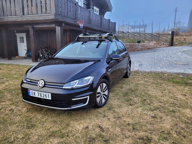 WVWZZZAUZJW910381 2018 VOLKSWAGEN GOLF-3