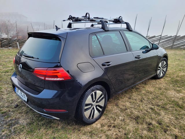 2018 VOLKSWAGEN GOLF - 8