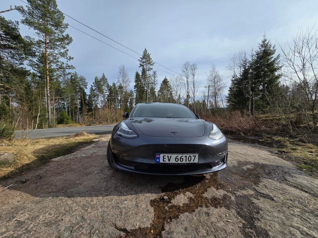 5YJ3E7EB2KF203283 2019 TESLA MODEL 3-0