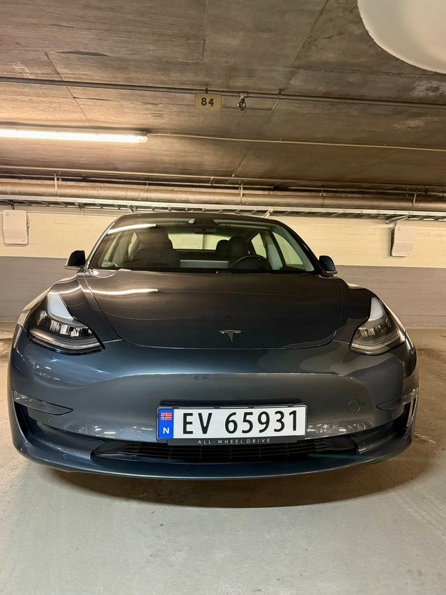 5YJ3E7EB3KF239256 2019 TESLA MODEL 3-5