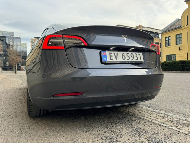 5YJ3E7EB3KF239256 2019 TESLA MODEL 3-4