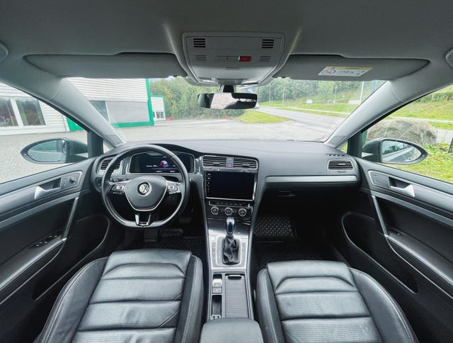 2018 VOLKSWAGEN GOLF - 9