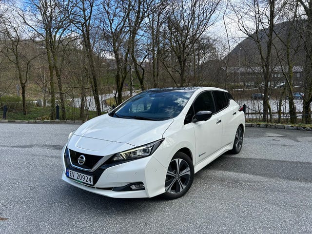 2018 NISSAN LEAF - 13