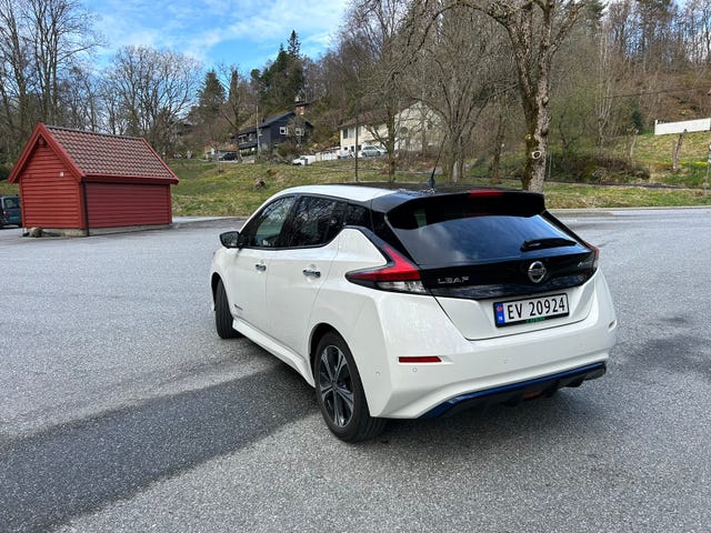 SJNFAAZE1U0024879 2018 NISSAN LEAF-5