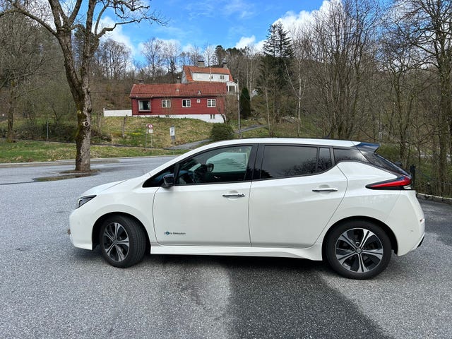 SJNFAAZE1U0024879 2018 NISSAN LEAF-3