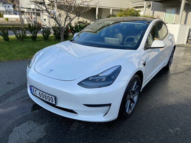 5YJ3E7EB9MF967120 2021 TESLA MODEL 3-2