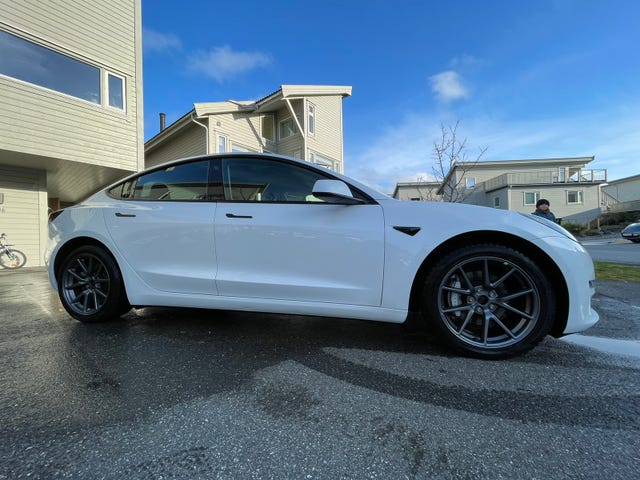 5YJ3E7EB9MF967120 2021 TESLA MODEL 3-1