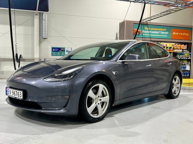 2019 TESLA MODEL 3 - 9