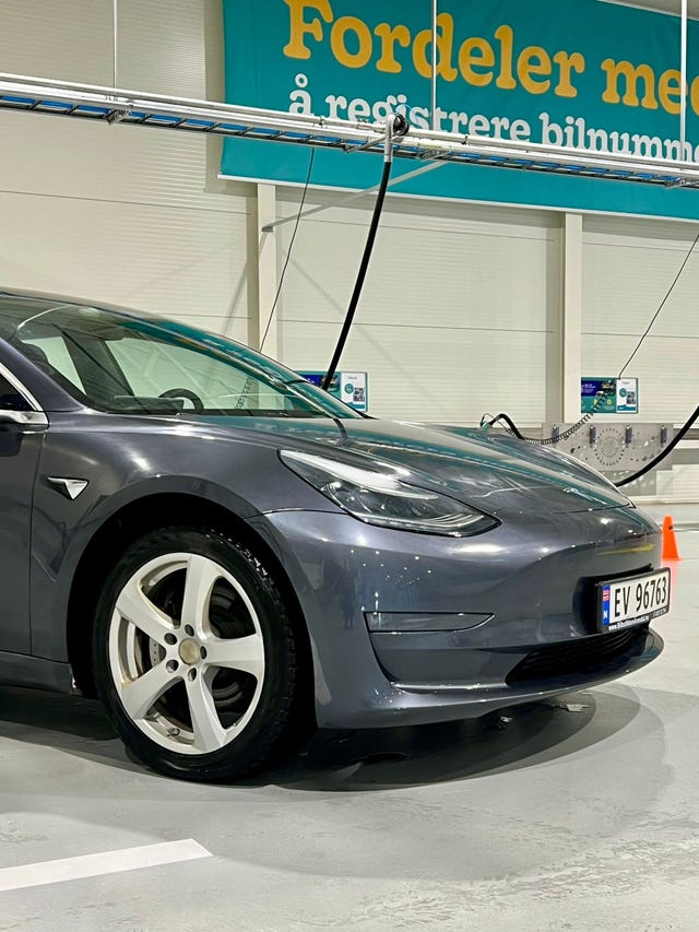 5YJ3E7EB8KF445835 2019 TESLA MODEL 3-4
