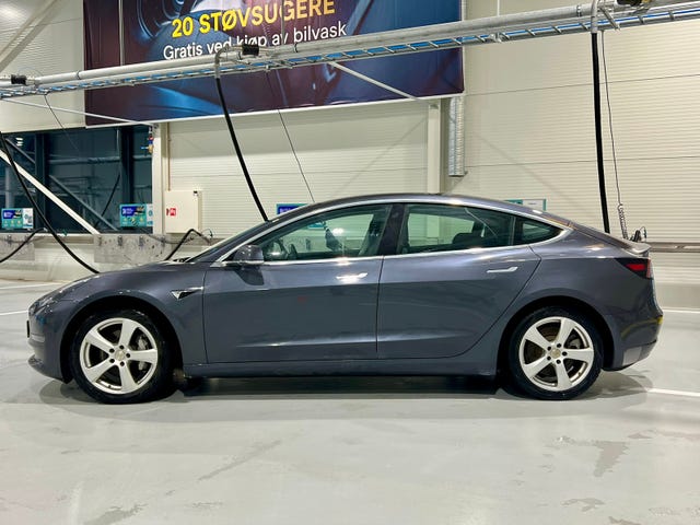 5YJ3E7EB8KF445835 2019 TESLA MODEL 3-5