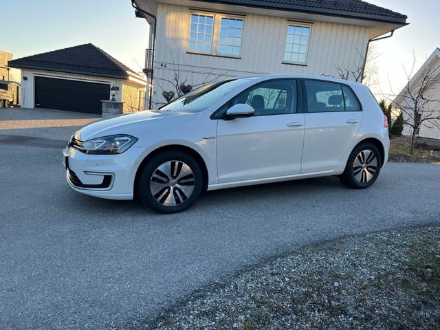 WVWZZZAUZJW903656 2018 VOLKSWAGEN GOLF-2