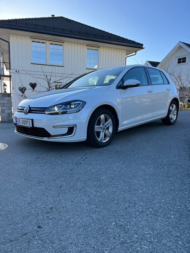 WVWZZZAUZJW903656 2018 VOLKSWAGEN GOLF-3