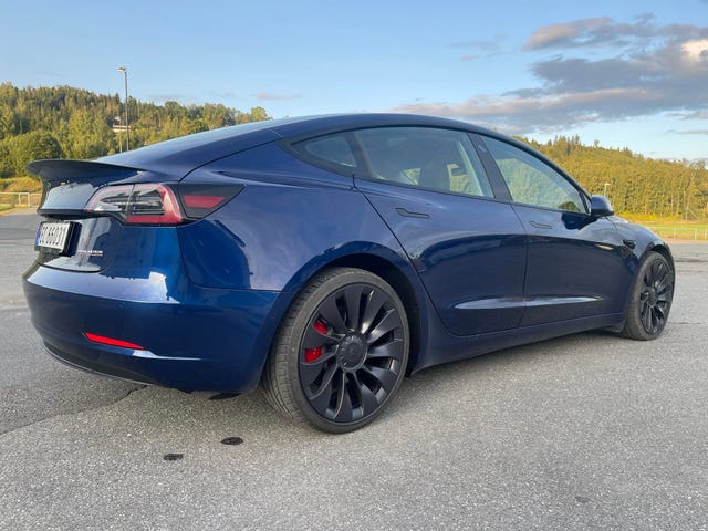 5YJ3E7EC7MF964371 2021 TESLA MODEL 3-4