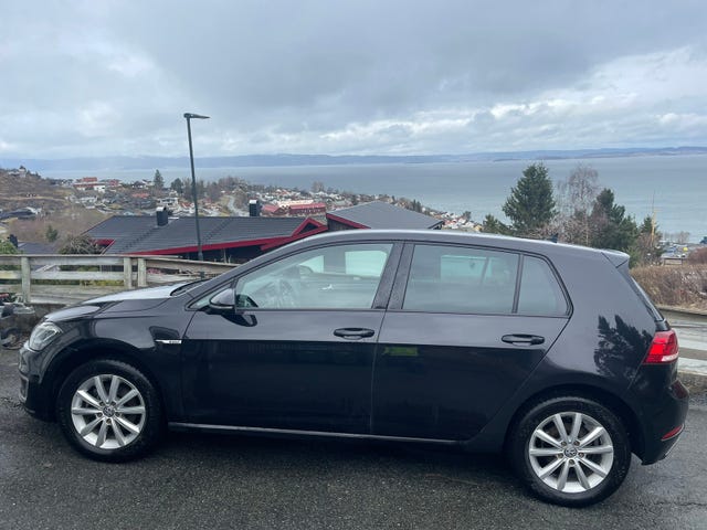 WVWZZZAUZJ8907346 2018 VOLKSWAGEN GOLF-1