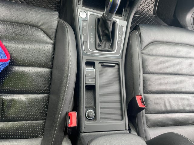 2018 VOLKSWAGEN GOLF - 10