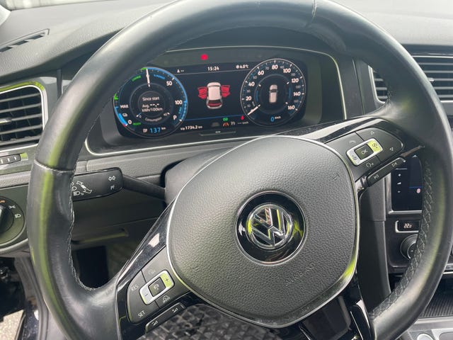 2018 VOLKSWAGEN GOLF - 12
